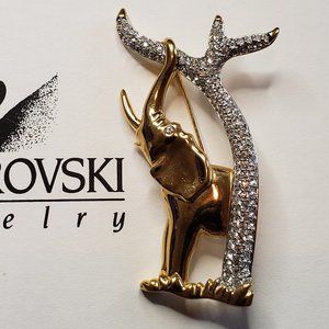 💎Signed Swarovski Crystal Elephant Brooch
